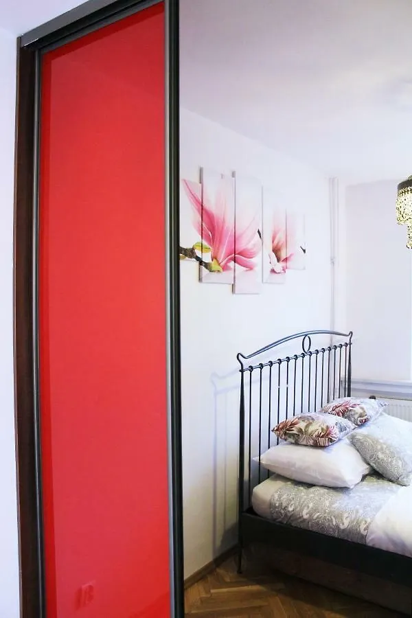 Cozy And Great Location By Cooee Apartments Warsaw